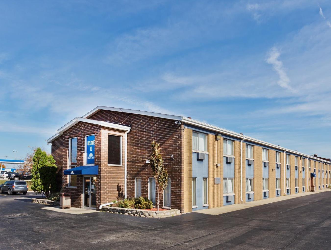 Days Inn By Wyndham Rockford I-90 Casino District Екстериор снимка